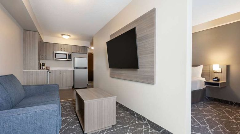 <b>Microtel Inn & Suites Lloydminster Suite</b>. Images powered by <a href="https://iceportal.shijigroup.com/" title="IcePortal" target="_blank">IcePortal</a>.