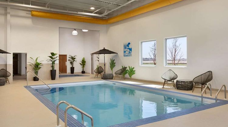Microtel Inn & Suites by Wyndham Weyburn Pool