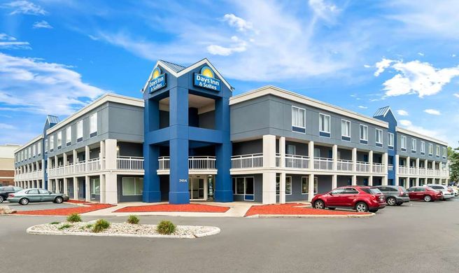 Days Inn & Suites Warren Exterior