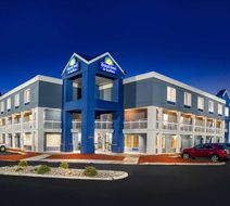 Days Inn & Suites Warren Exterior