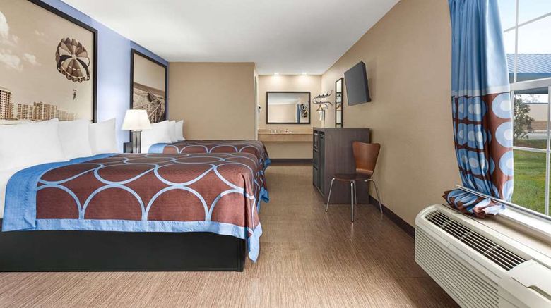 <b>Super 8 Foley Suite</b>. Images powered by <a href="https://iceportal.shijigroup.com/" title="IcePortal" target="_blank">IcePortal</a>.