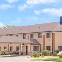 Baymont Inn & Suites Waterloo
