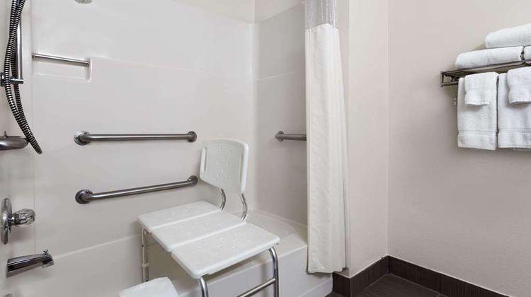 Baymont Inn & Suites Waterloo Room