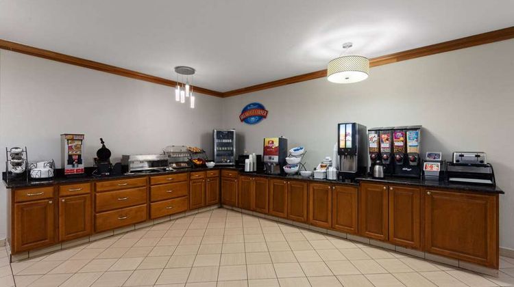 Baymont Inn & Suites Waterloo Restaurant