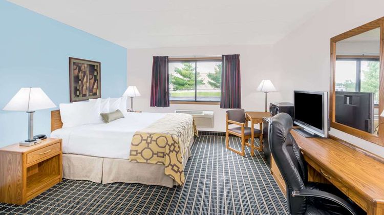 Baymont Inn & Suites-Marshalltown Room