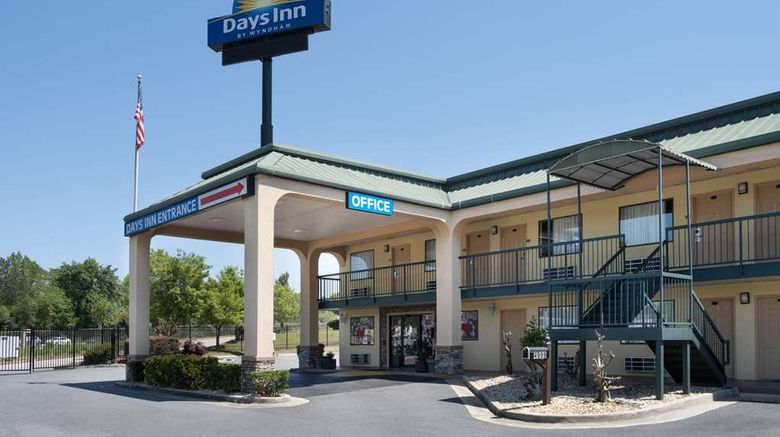 <b>Days Inn Macon I-475 Exterior</b>. Images powered by <a href="https://iceportal.shijigroup.com/" title="IcePortal" target="_blank">IcePortal</a>.