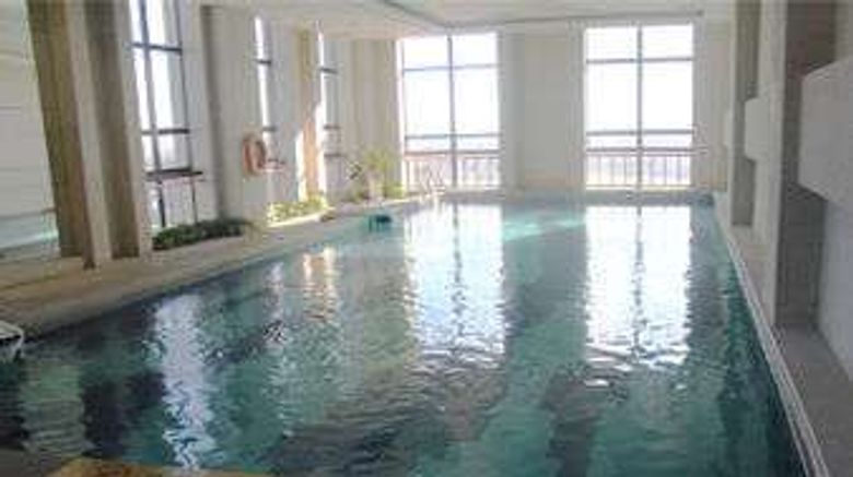 <b>Ramada Plaza Weifang Pool</b>. Images powered by <a href="https://iceportal.shijigroup.com/" title="IcePortal" target="_blank">IcePortal</a>.