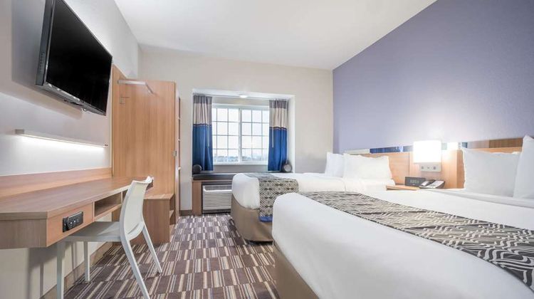 Microtel Inn & Suites Moorhead Room