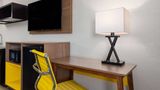 Days Inn & Suites Indianapolis Arpt East Suite