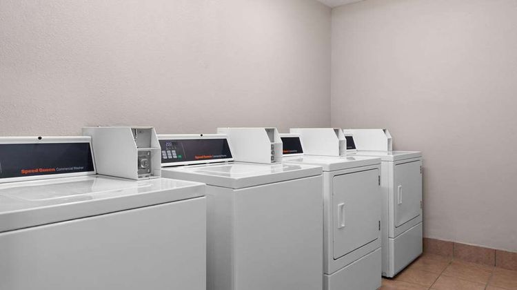 Days Inn & Suites Indianapolis Arpt East Other