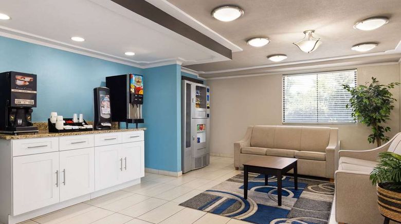 <b>Days Inn & Suites Indianapolis Arpt East Lobby</b>. Images powered by <a href="https://iceportal.shijigroup.com/" title="IcePortal" target="_blank">IcePortal</a>.
