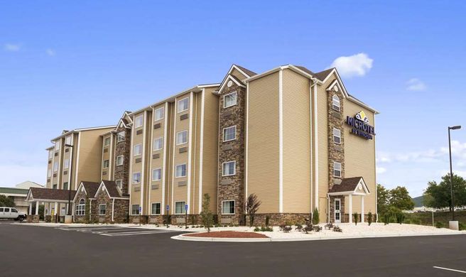 Microtel Inn/Suites by Wyndham Lynchburg Exterior