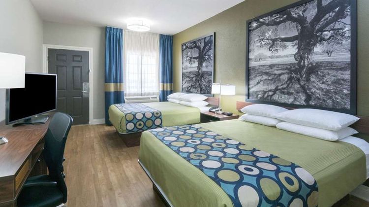 Super 8 San Antonio near Ft Sam Houston Room