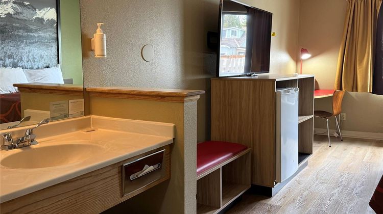 Super 8 Kremmling Room