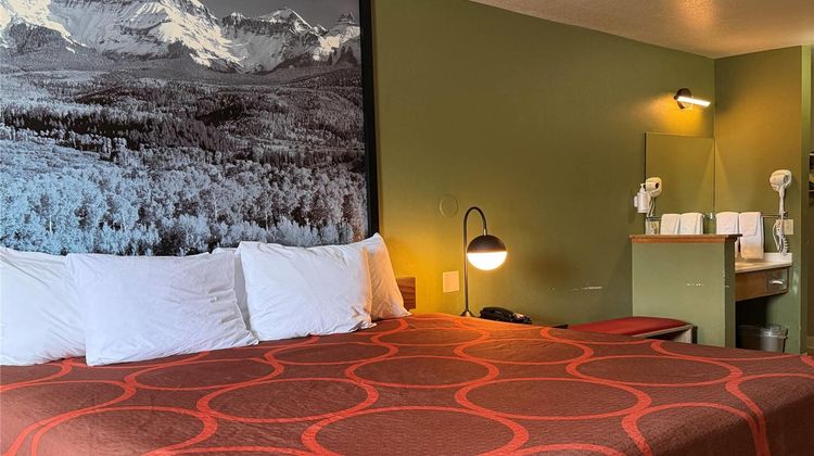 Super 8 Kremmling Room