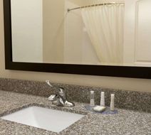 Baymont Inn & Suites Victoria Room