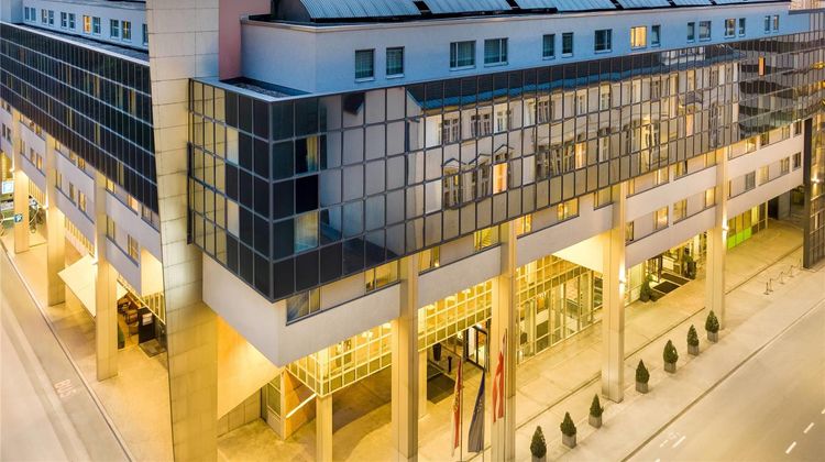 Radisson Blu Hotel & Conference Centre Exterior