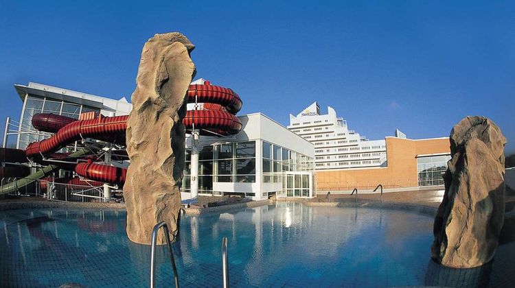 Wyndham Stralsund HanseDom Exterior