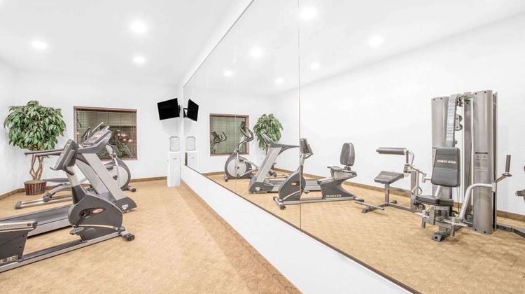 Baymont Inn & Suites Pearsall Health