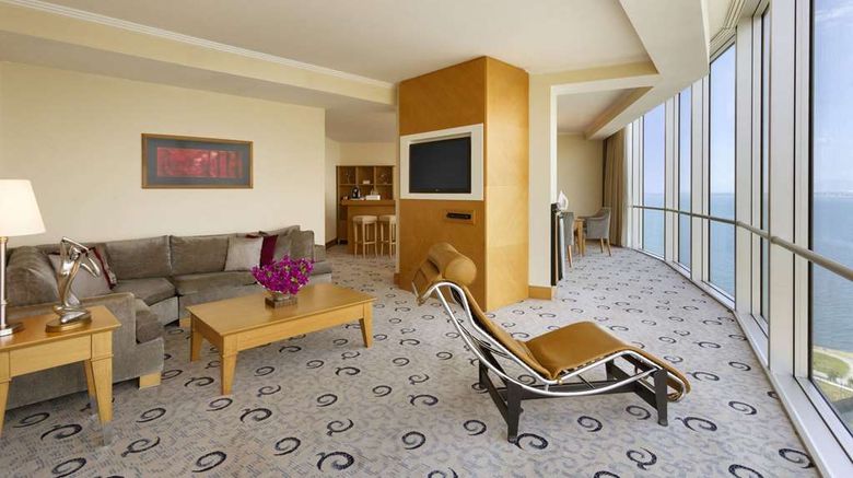 <b>Wyndham Grand  Izmir Ozdilek Suite</b>. Images powered by <a href="https://iceportal.shijigroup.com/" title="IcePortal" target="_blank">IcePortal</a>.