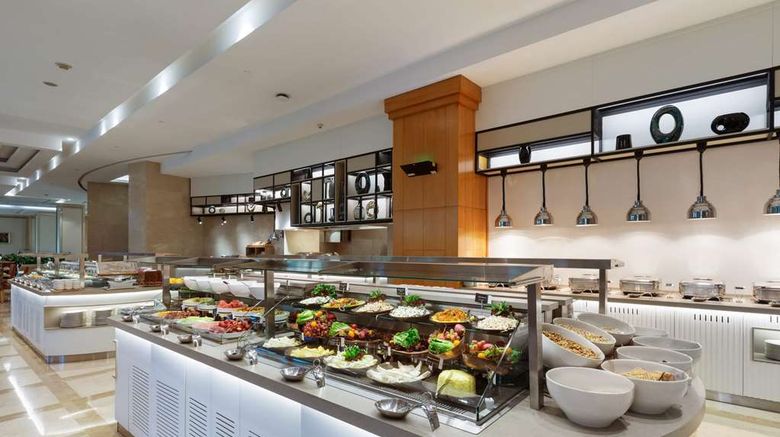 <b>Wyndham Grand  Izmir Ozdilek Restaurant</b>. Images powered by <a href="https://iceportal.shijigroup.com/" title="IcePortal" target="_blank">IcePortal</a>.