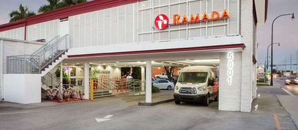 Ramada Miami Springs/Miami Intl Airport Exterior