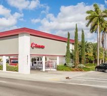 Ramada Miami Springs/Miami Intl Airport Exterior