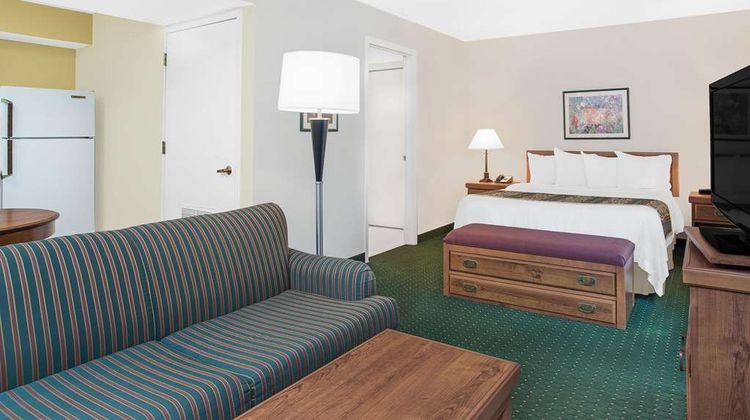 Hawthorn Extended Stay Green Bay Suite