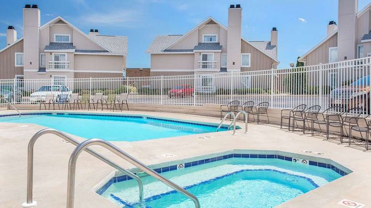Hawthorn Extended Stay Green Bay Pool