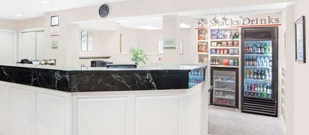 Hawthorn Extended Stay Green Bay Lobby