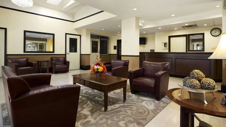 Super 8 Brockville Lobby