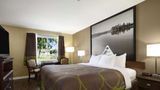 Super 8 Brockville Room