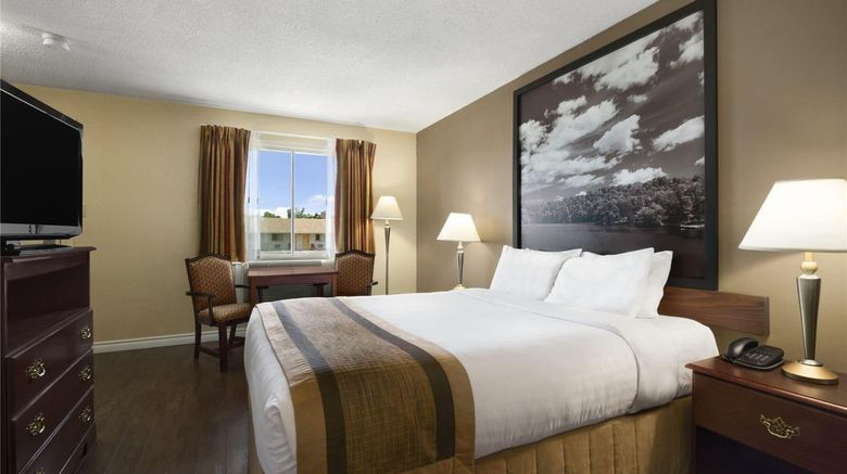 <b>Super 8 Brockville Room</b>. Images powered by <a href="https://iceportal.shijigroup.com/" title="IcePortal" target="_blank">IcePortal</a>.