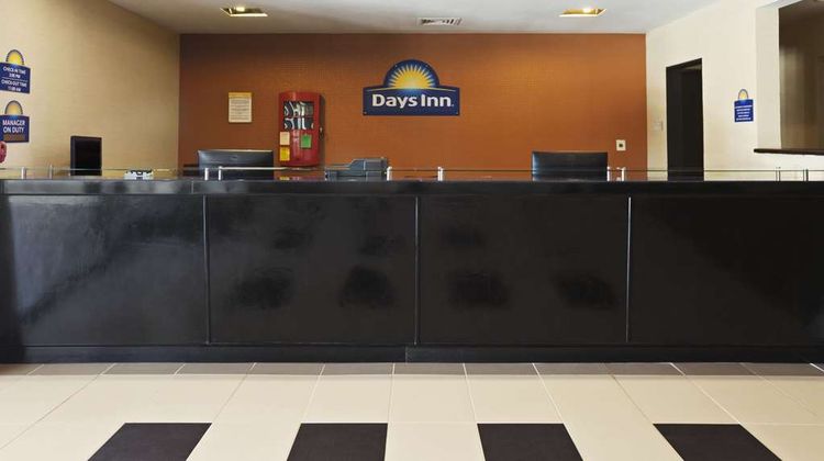 Days Inn Henryetta Lobby
