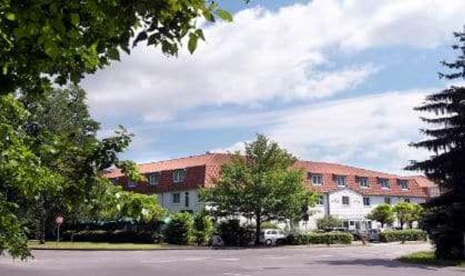 Wyndham Garden Potsdam Exterior