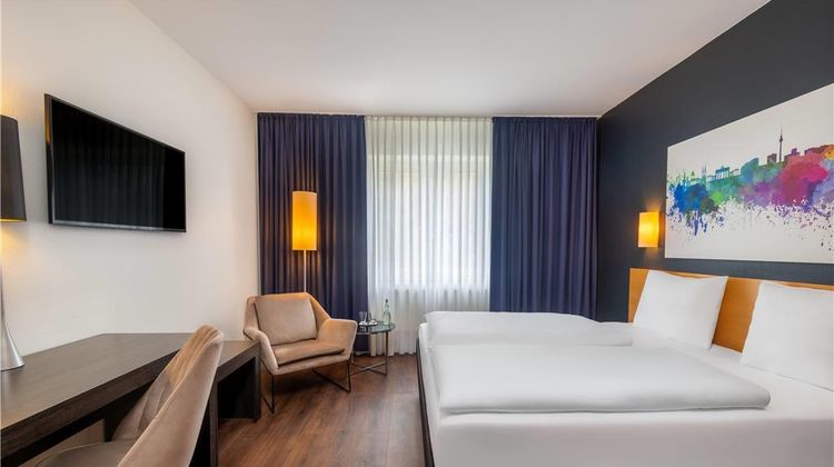 Wyndham Garden Potsdam Room