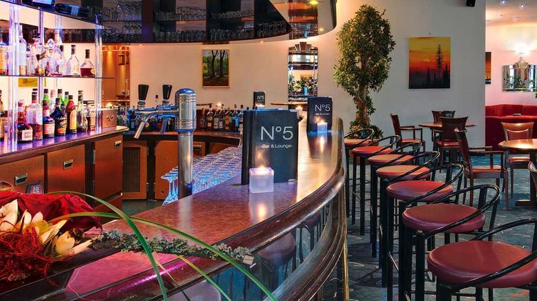 <b>Wyndham Garden Duesseldorf Mettman Restaurant</b>. Images powered by <a href="https://iceportal.shijigroup.com/" title="IcePortal" target="_blank">IcePortal</a>.