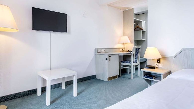 <b>Wyndham Garden Duesseldorf Mettman Room</b>. Images powered by <a href="https://iceportal.shijigroup.com/" title="IcePortal" target="_blank">IcePortal</a>.