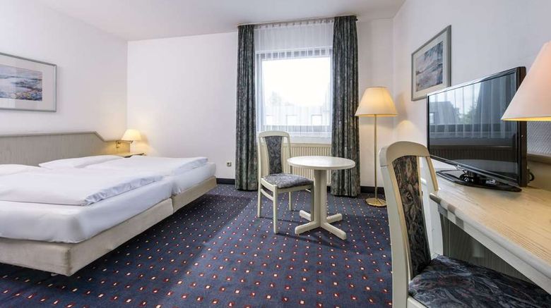 <b>Wyndham Garden Duesseldorf Mettman Room</b>. Images powered by <a href="https://iceportal.shijigroup.com/" title="IcePortal" target="_blank">IcePortal</a>.