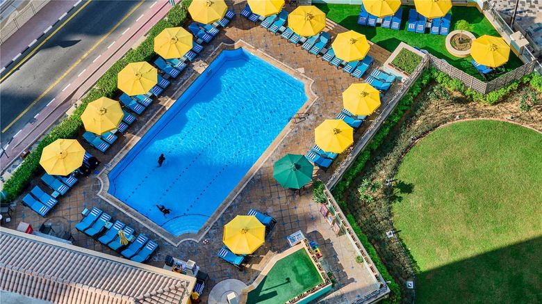 <b>Ramada Hotel & Suites Dubai JBR Pool</b>. Images powered by <a href="https://iceportal.shijigroup.com/" title="IcePortal" target="_blank">IcePortal</a>.