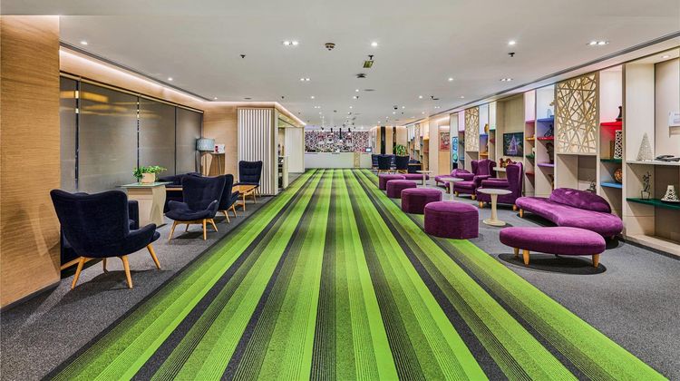Ramada Hotel & Suites Dubai JBR Lobby