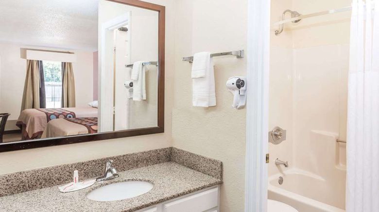<b>Super 8 Statesboro Room</b>. Images powered by <a href="https://iceportal.shijigroup.com/" title="IcePortal" target="_blank">IcePortal</a>.