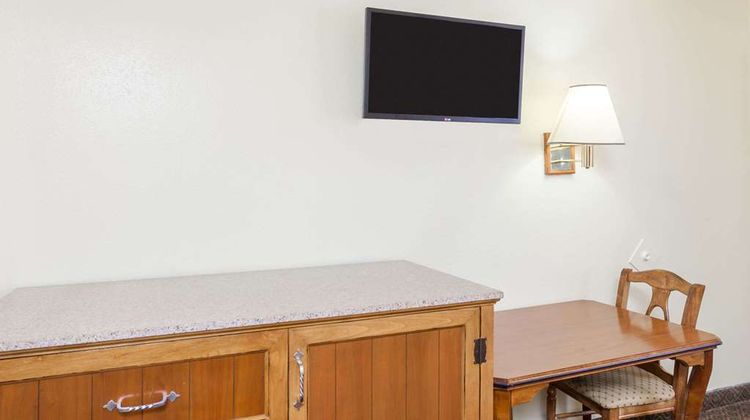 Travelodge Fullerton Room