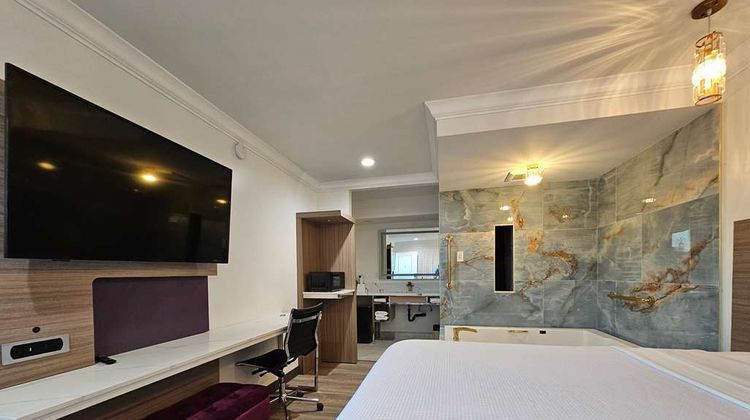 Travelodge Fullerton Room