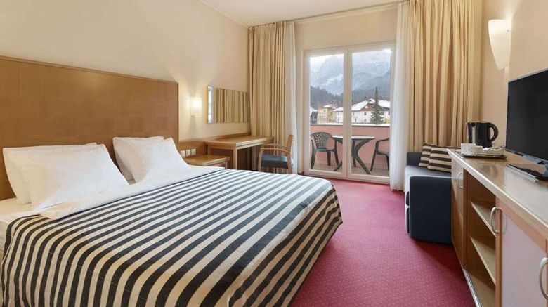 <b>Ramada Hotel & Suites Kranjska Gora Suite</b>. Images powered by <a href="https://iceportal.shijigroup.com/" title="IcePortal" target="_blank">IcePortal</a>.
