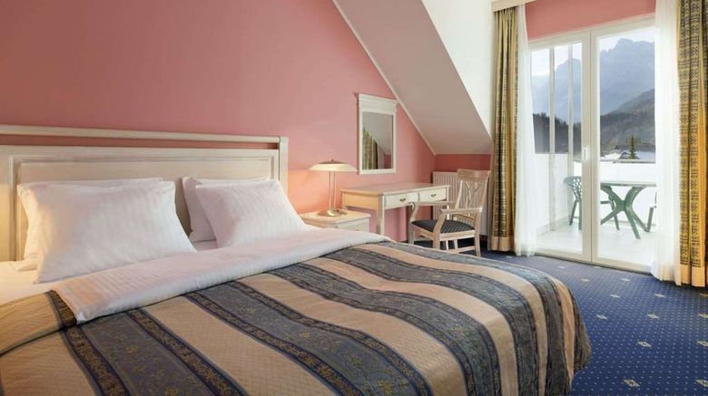 <b>Ramada Hotel & Suites Kranjska Gora Suite</b>. Images powered by <a href="https://iceportal.shijigroup.com/" title="IcePortal" target="_blank">IcePortal</a>.