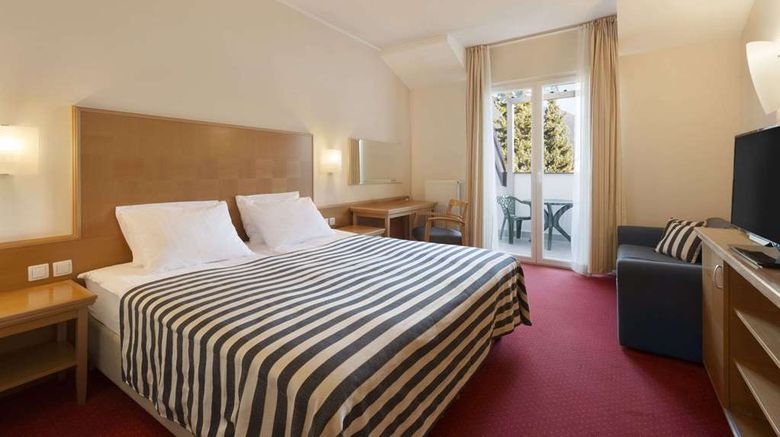 <b>Ramada Hotel & Suites Kranjska Gora Room</b>. Images powered by <a href="https://iceportal.shijigroup.com/" title="IcePortal" target="_blank">IcePortal</a>.