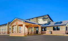 Super 8 Hutchinson