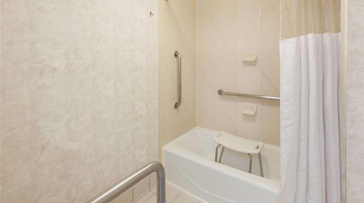 Wyndham Garden Monterrey Norte Room