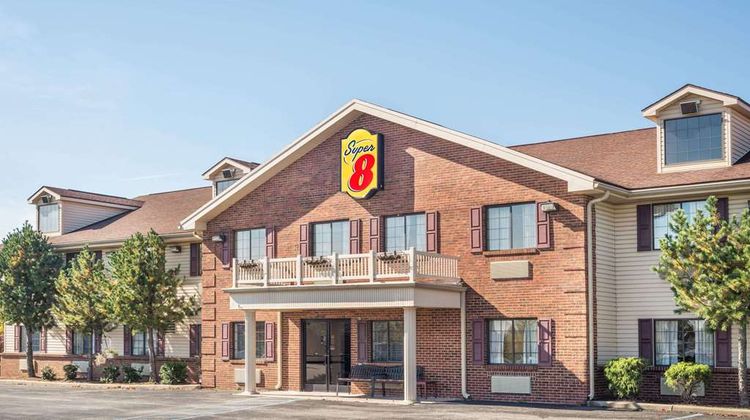 Super 8 Madison/Hanover Area Exterior